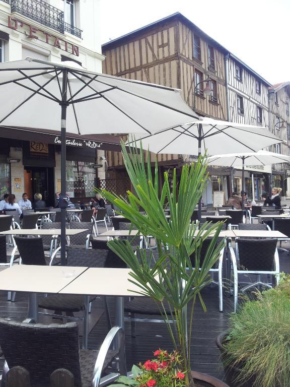 Hotel Du Pot D'Etain Châlons-en-Champagne Dış mekan fotoğraf